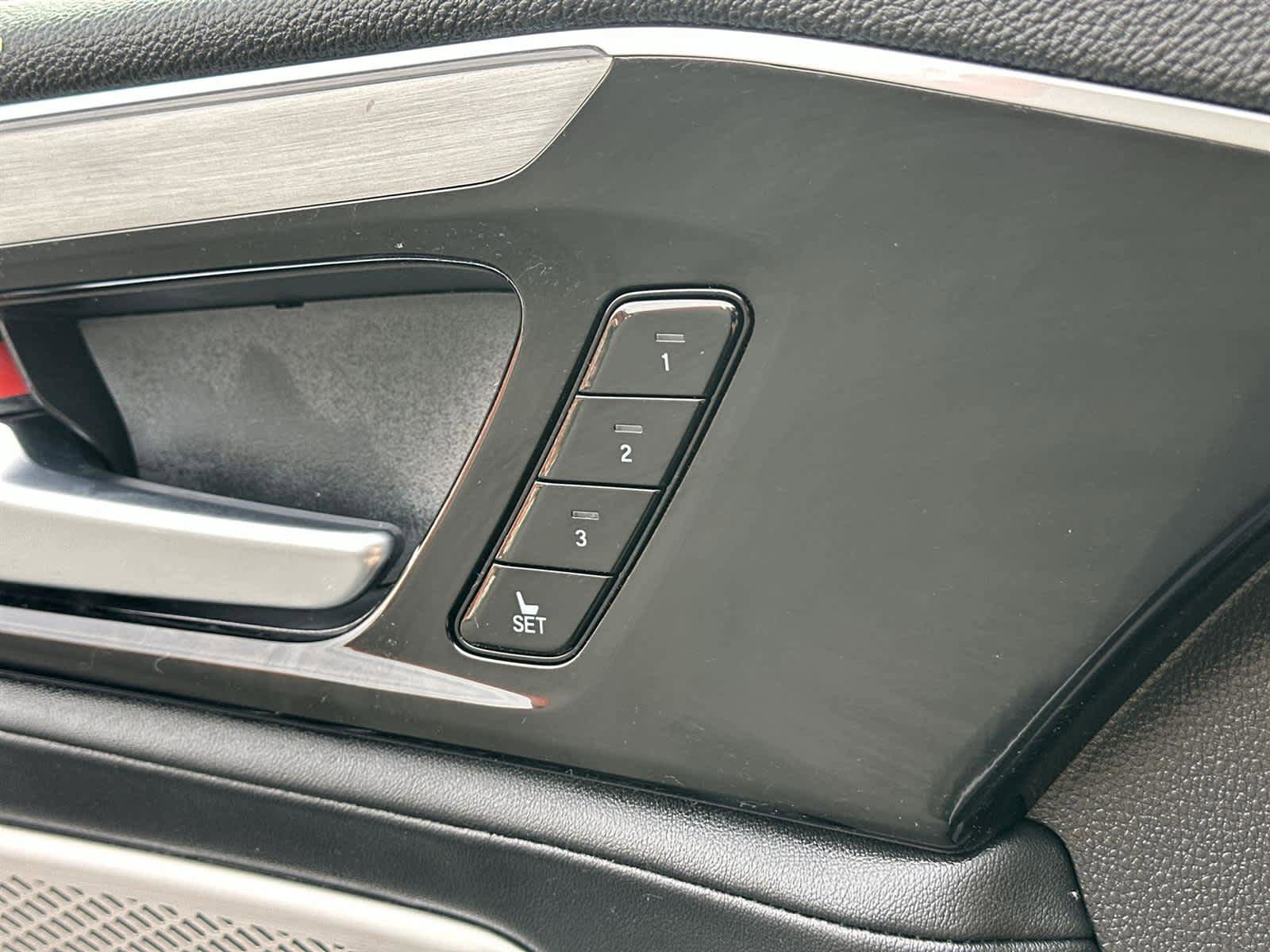 Certified 2024 Acura MDX FWD w/ Technology Package image 40