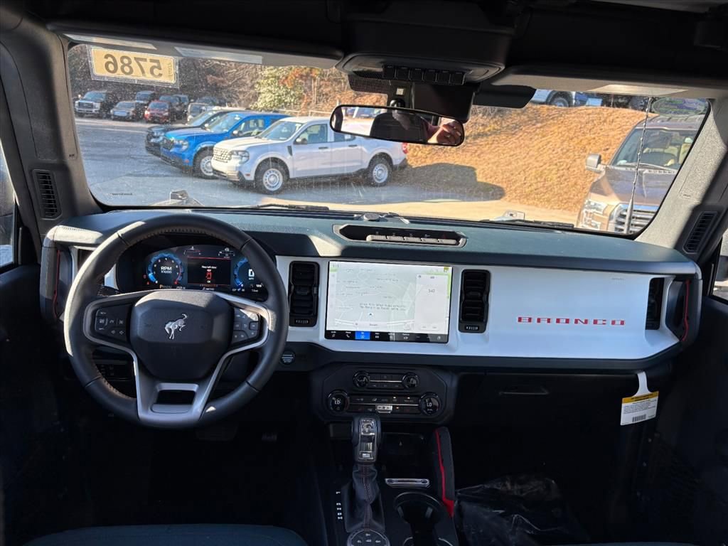 New 2025 Ford Bronco Heritage Edition image 6