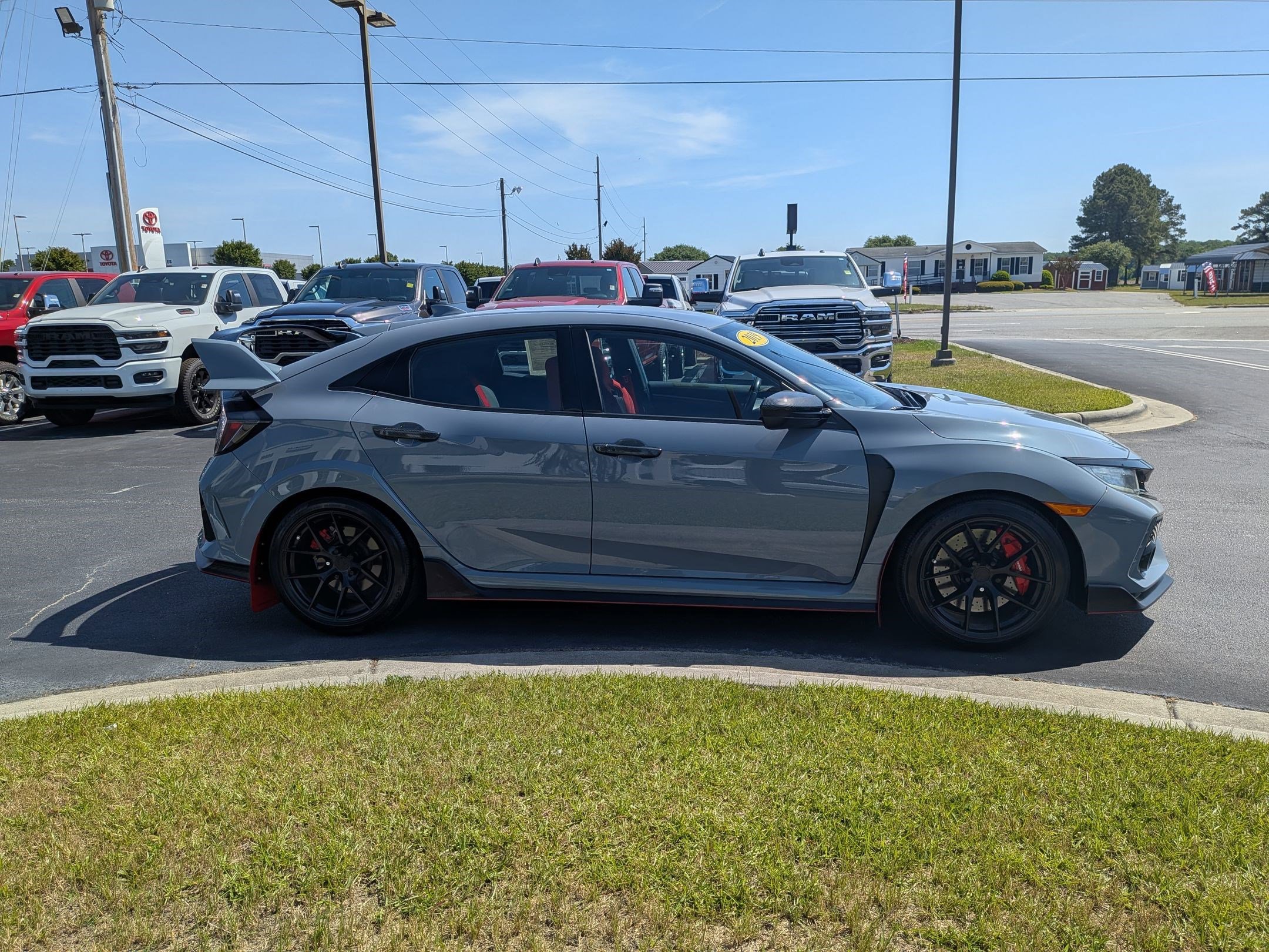 Used 2019 Honda Civic Type R image 4