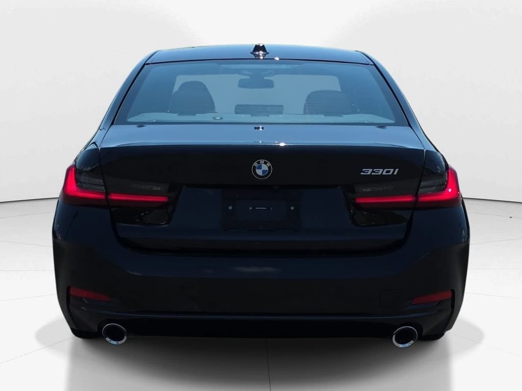 Used 2025 BMW 330i Sedan w/ Convenience Package RWD image 7
