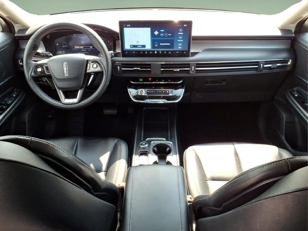 Used 2023 Lincoln Corsair AWD image 18