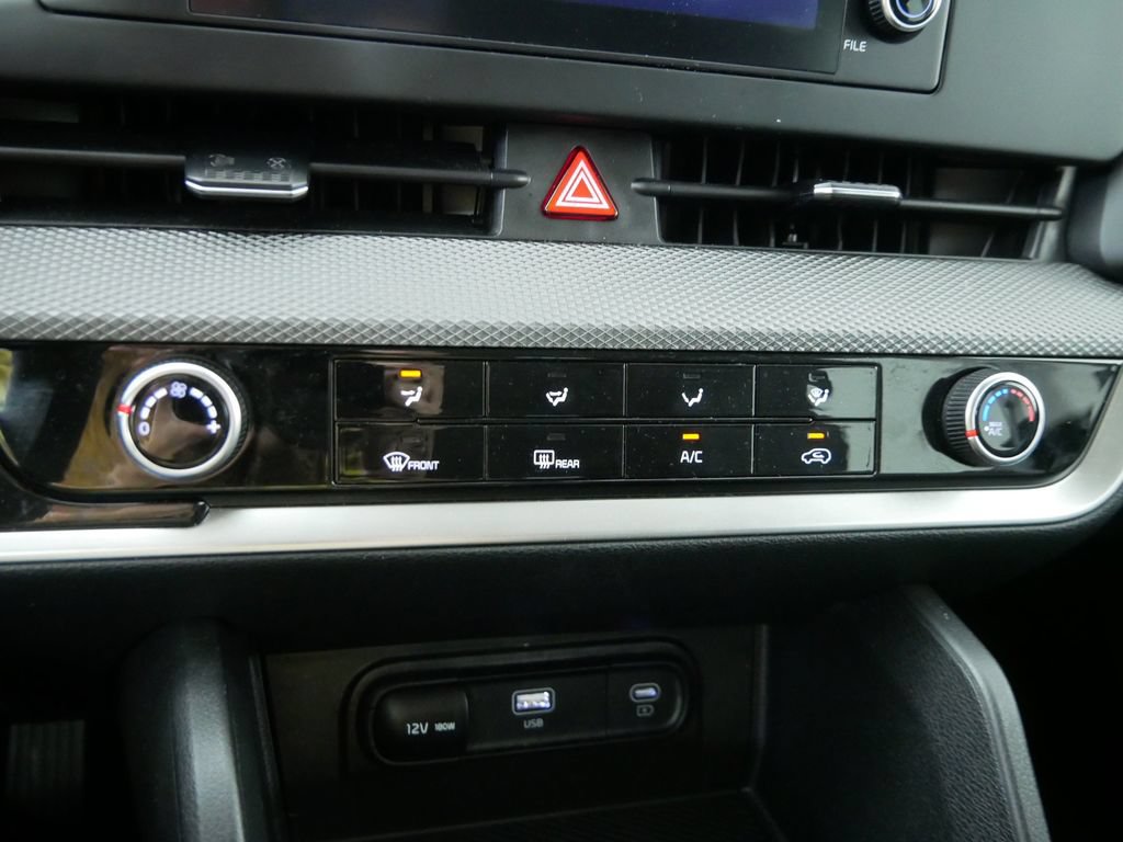 Used 2023 Kia Sportage LX AWD/4WD image 33