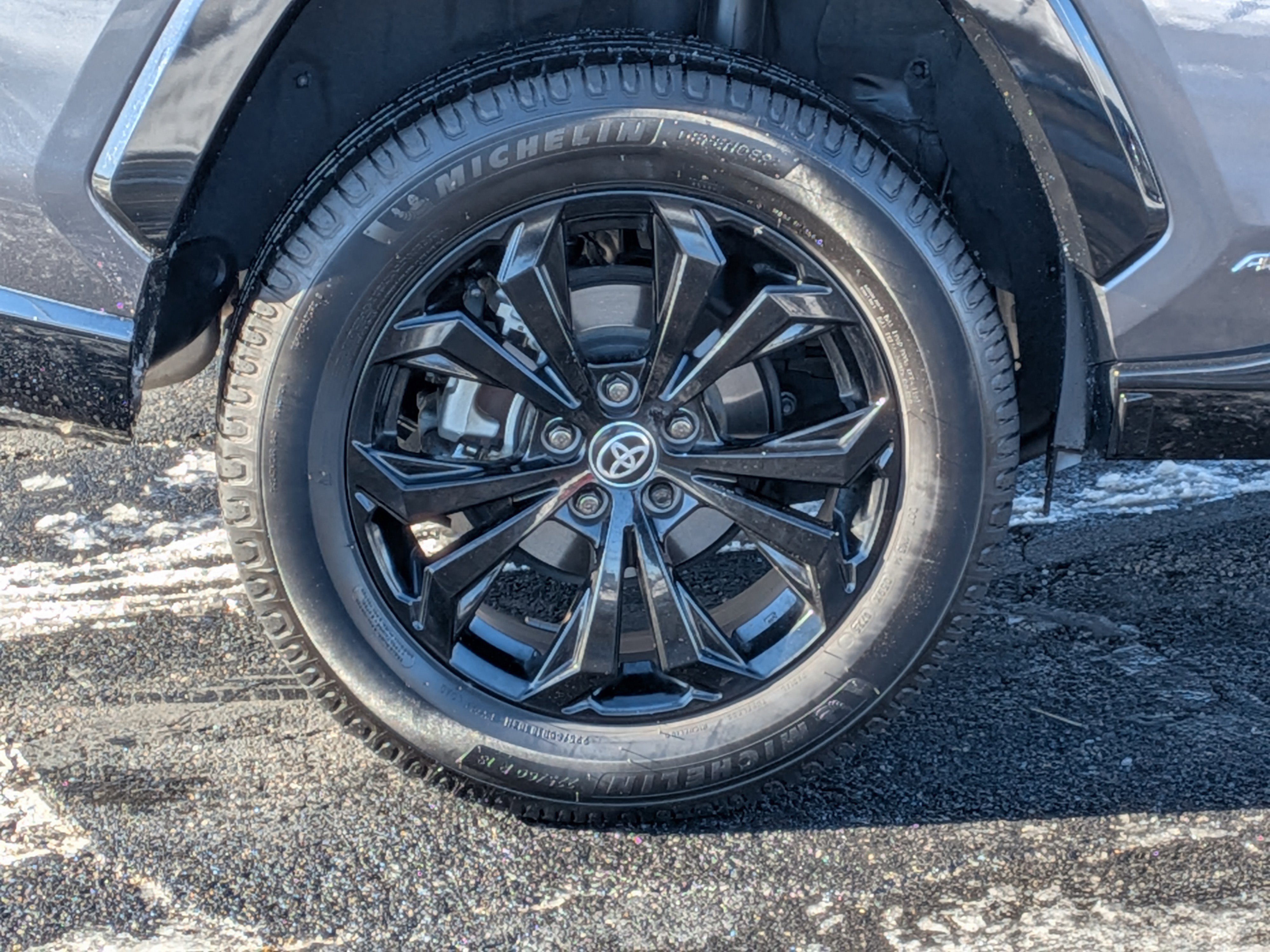 Used 2023 Toyota RAV4 SE image 11