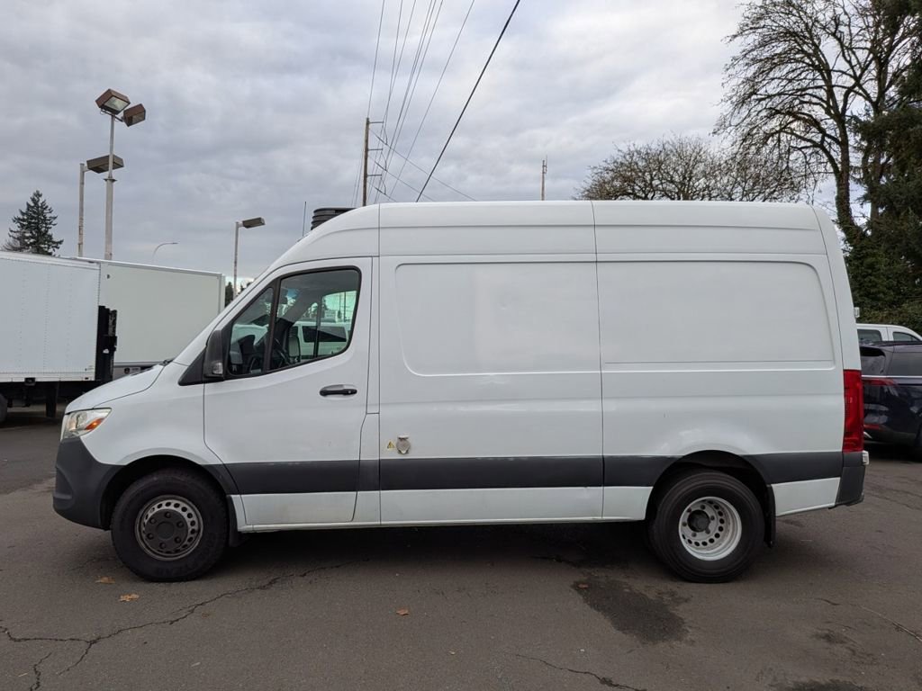 Used 2019 Freightliner Sprinter 2500 image 4