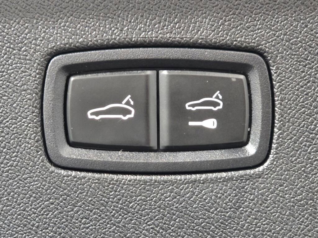 Certified 2023 Porsche Cayenne Platinum Edition AWD/4WD image 23