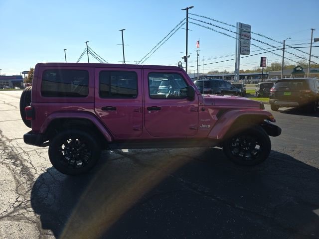 Used 2022 Jeep Wrangler Unlimited Sahara w/ Safety Group AWD/4WD image 8