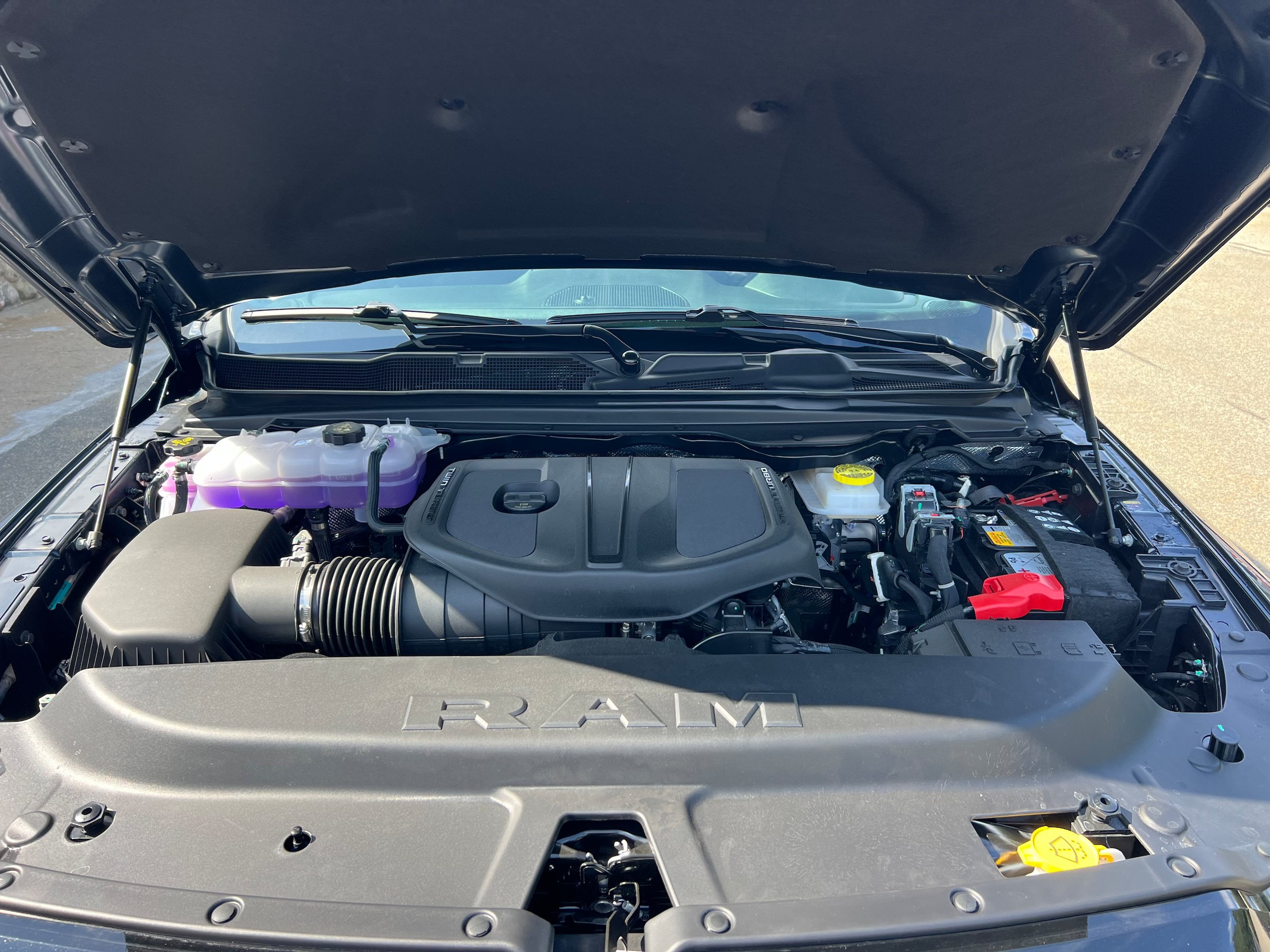 New 2026 RAM 1500 Express AWD/4WD image 19