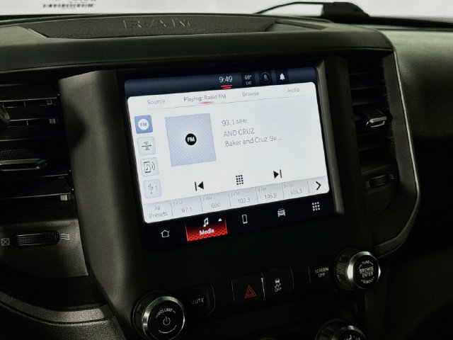Used 2024 RAM 2500 Tradesman w/ Chrome Appearance Group AWD/4WD image 14