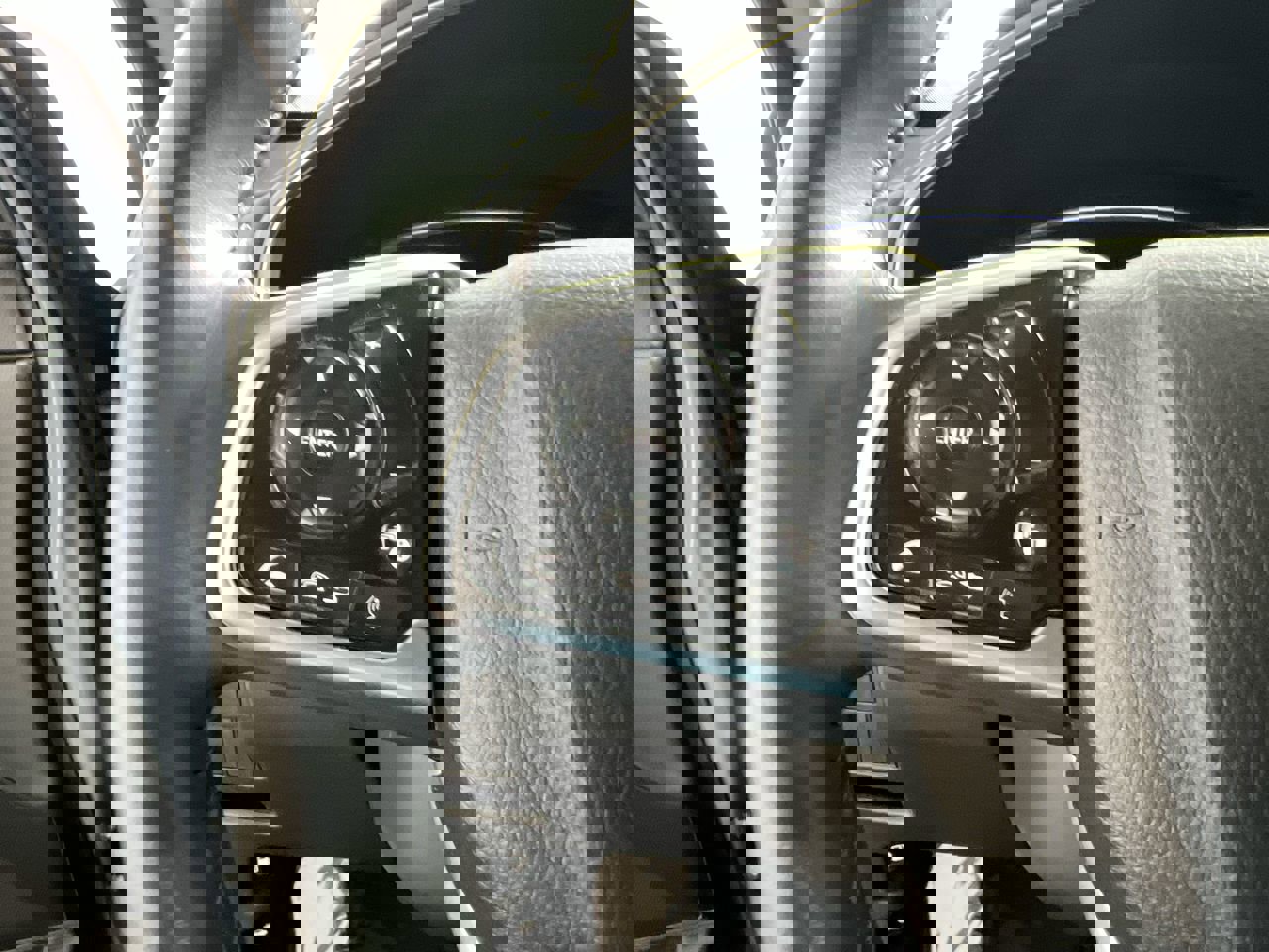 Used 2020 Honda CR-V Touring image 18