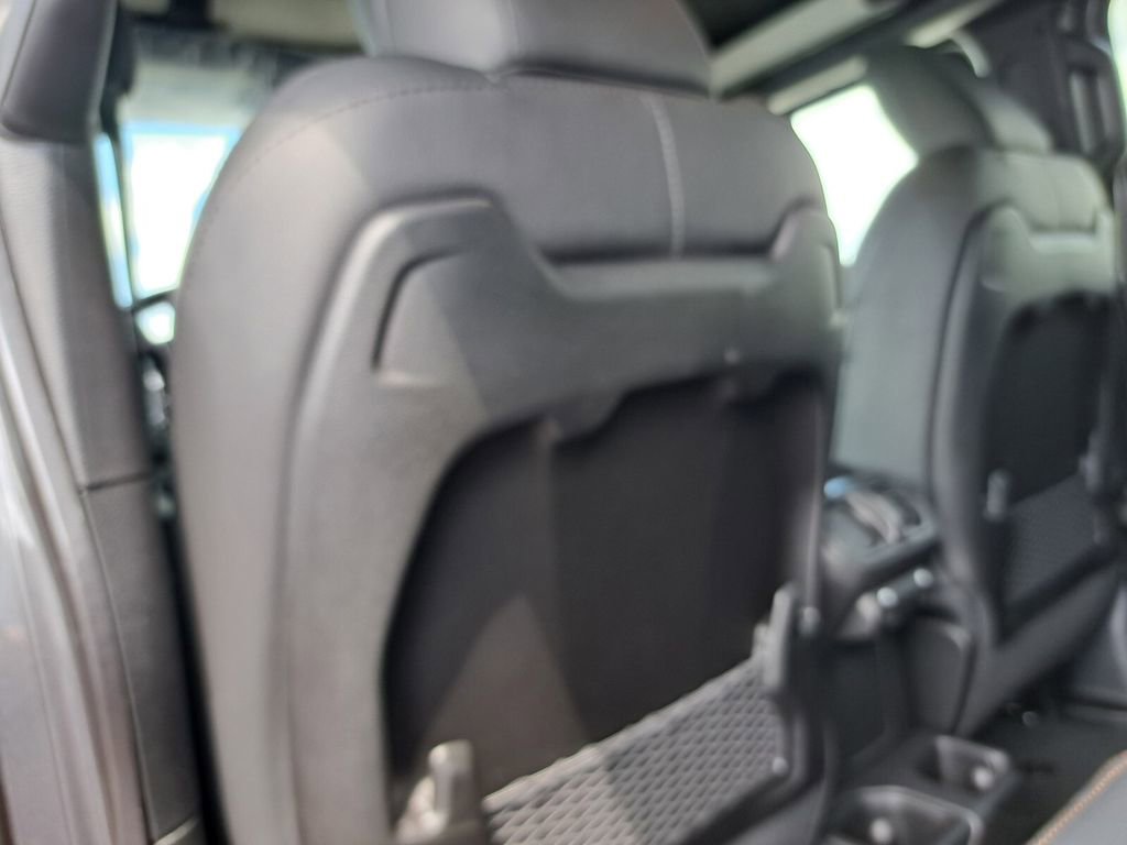 New 2026 Jeep Gladiator Sport AWD/4WD image 18