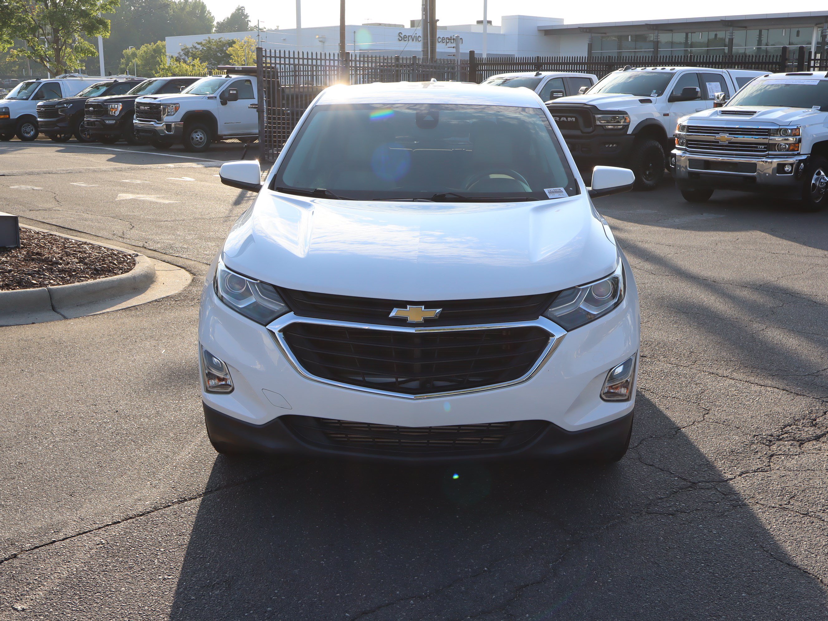 Used 2020 Chevrolet Equinox LT FWD image 3