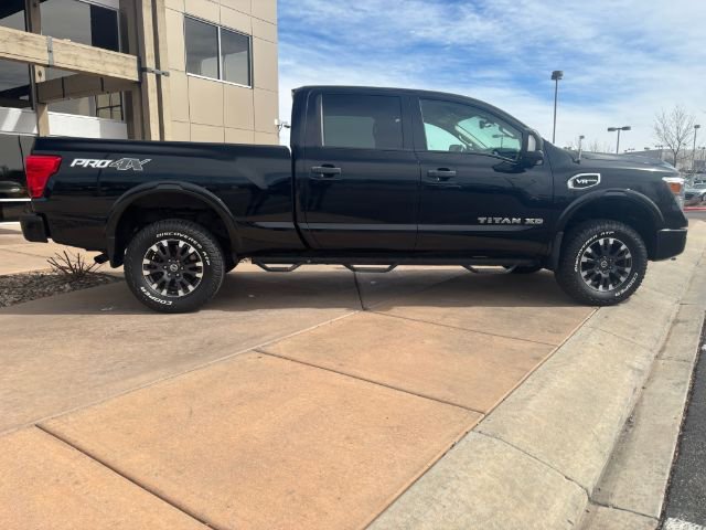 Used 2017 Nissan Titan PRO-4X w/ Pro-4x Convenience Package image 10