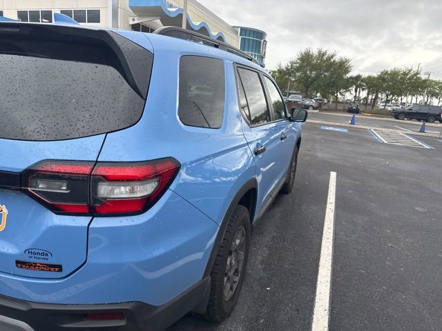 Used 2023 Honda Pilot TrailSport image 5