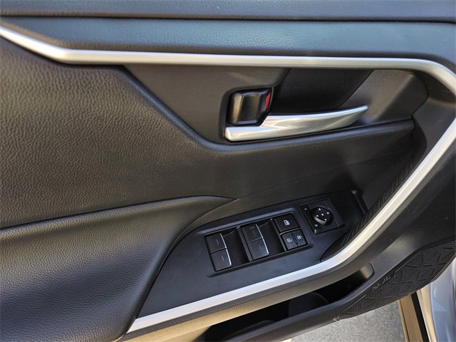 Used 2023 Toyota RAV4 XLE image 15