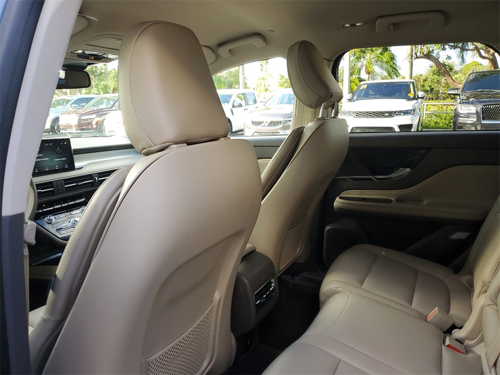 Used 2022 Lincoln Corsair FWD image 10