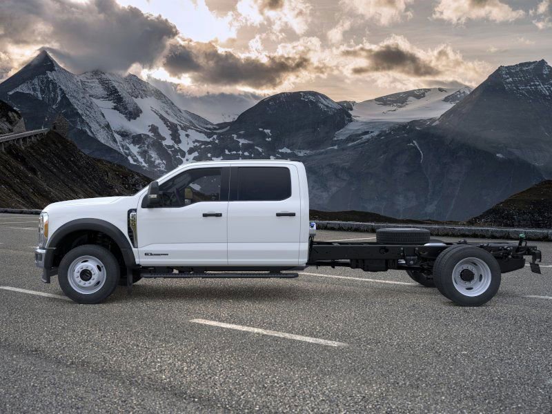 New 2026 Ford F550 4x4 Crew Cab Super Duty image 4