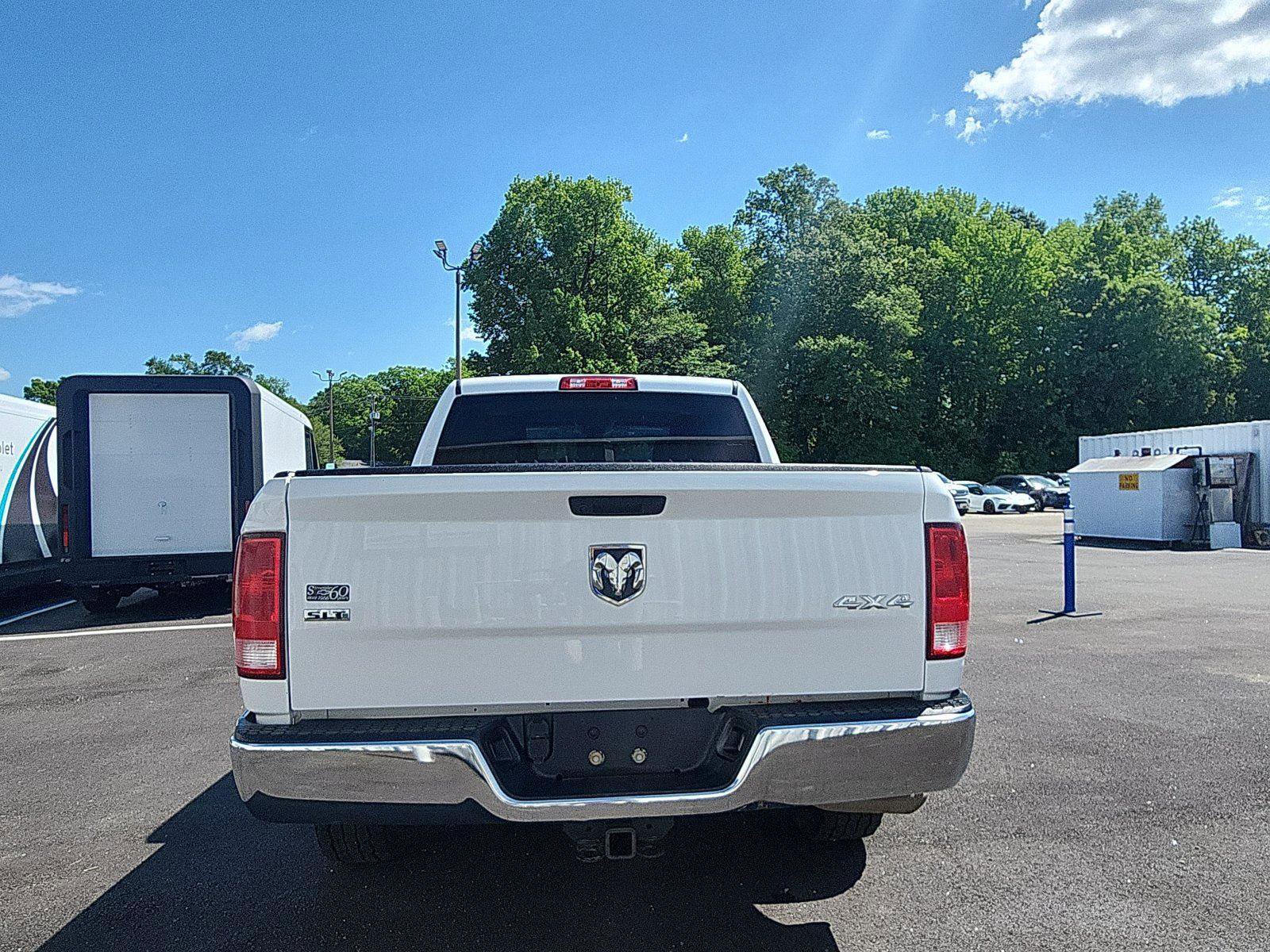 Used 2022 RAM 1500 Classic SLT w/ Protection Group AWD/4WD image 4