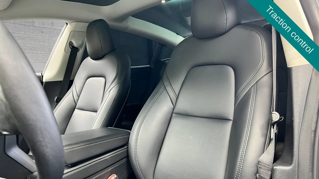 Used 2023 Tesla Model 3 Standard Range RWD image 5