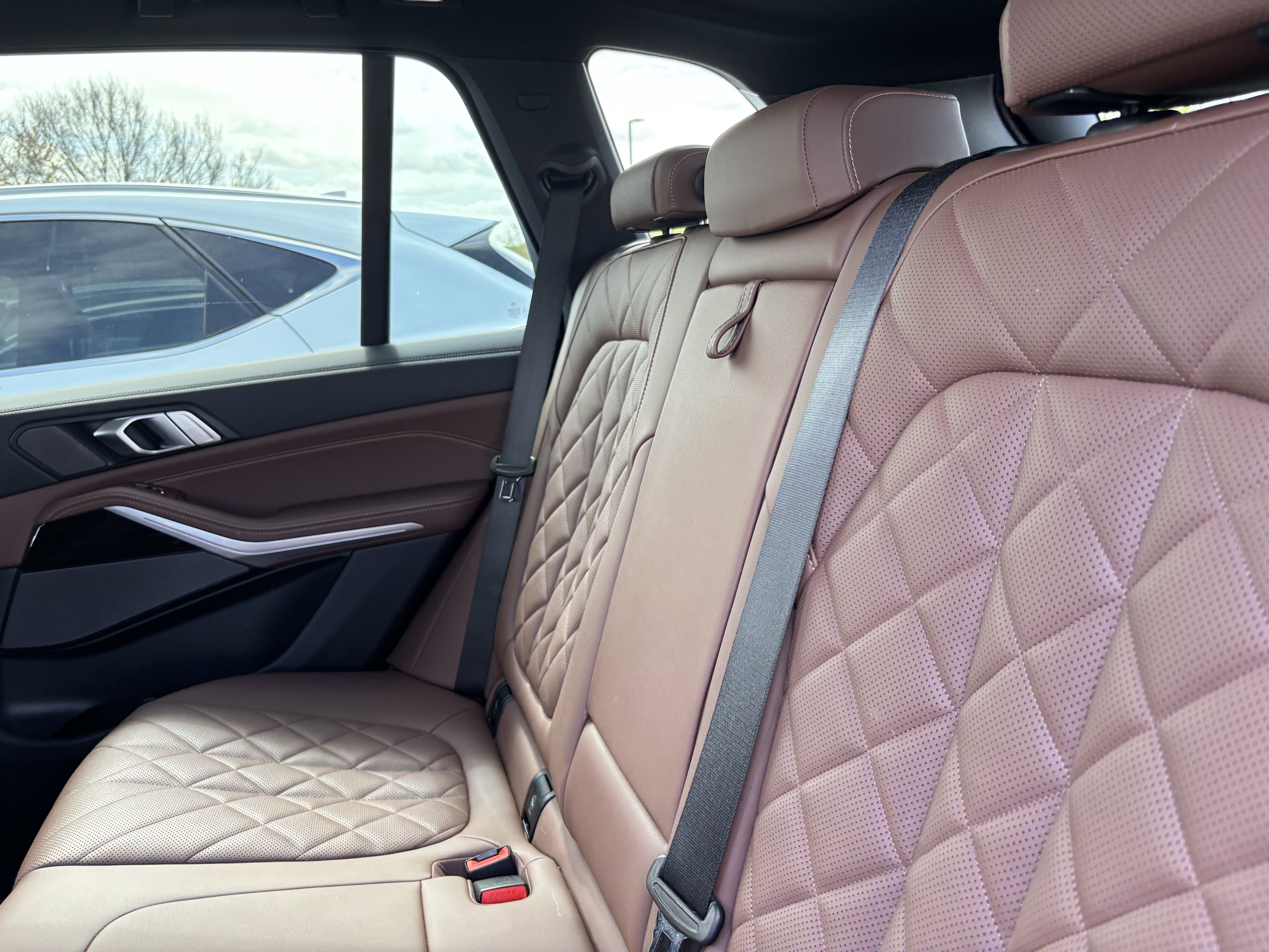 Certified 2024 BMW X5 sDrive40i w/ Premium Package image 32