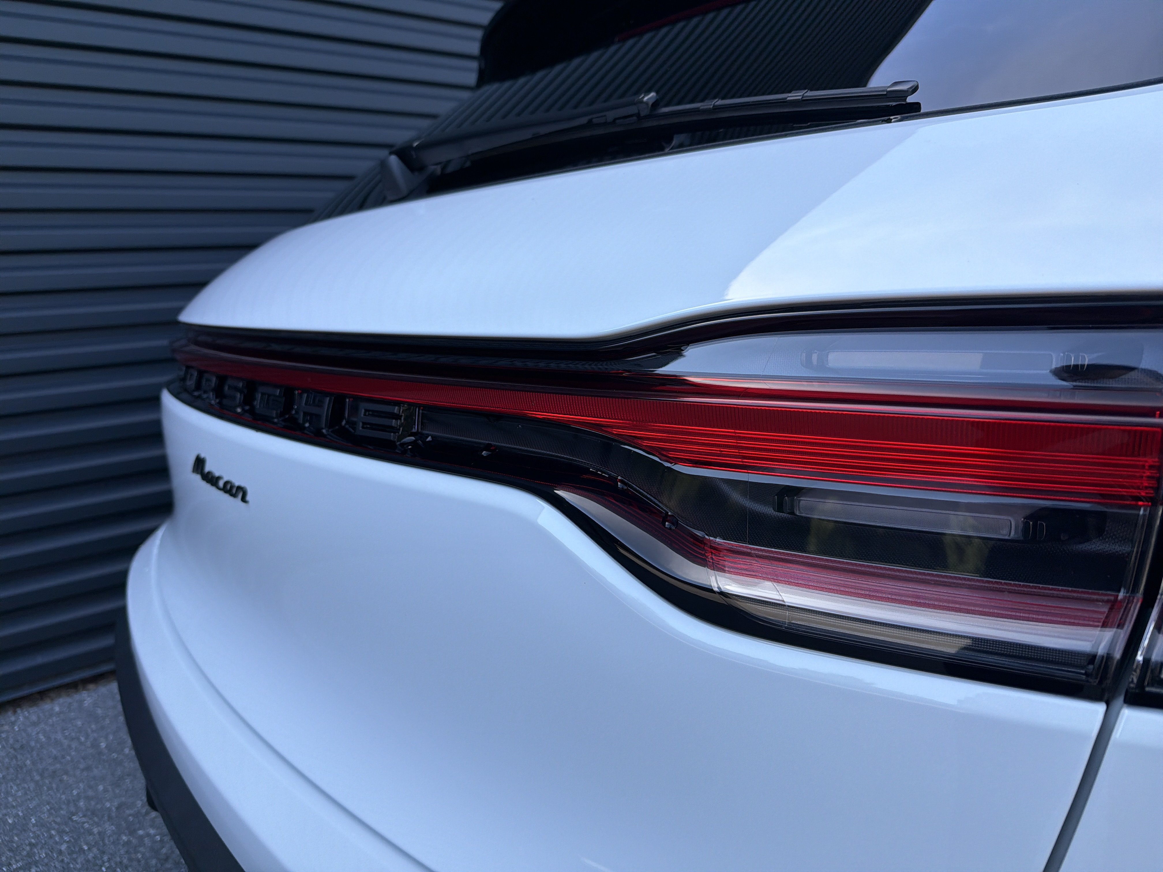 New 2026 Porsche Macan AWD/4WD image 4