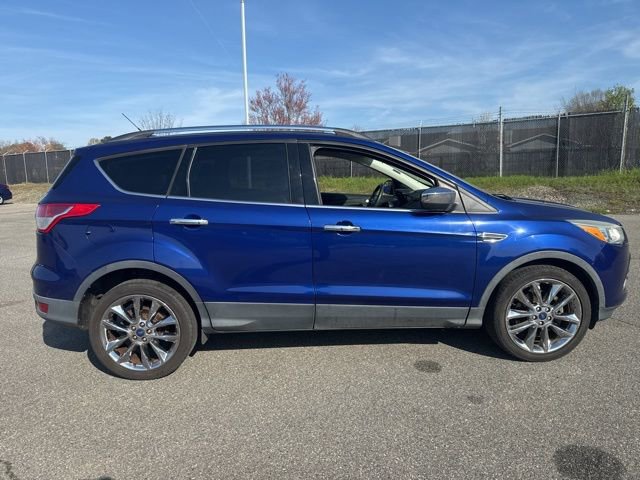Used 2015 Ford Escape SE w/ SE Chrome Package image 2