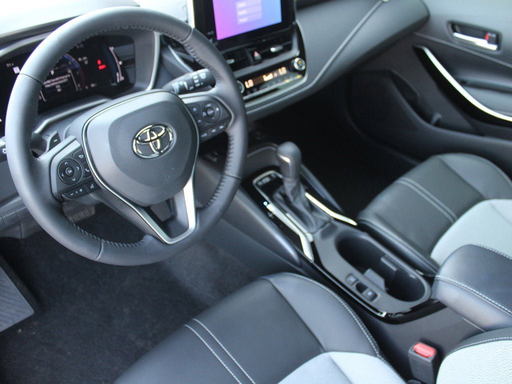 Used 2026 Toyota Corolla XSE FWD image 12