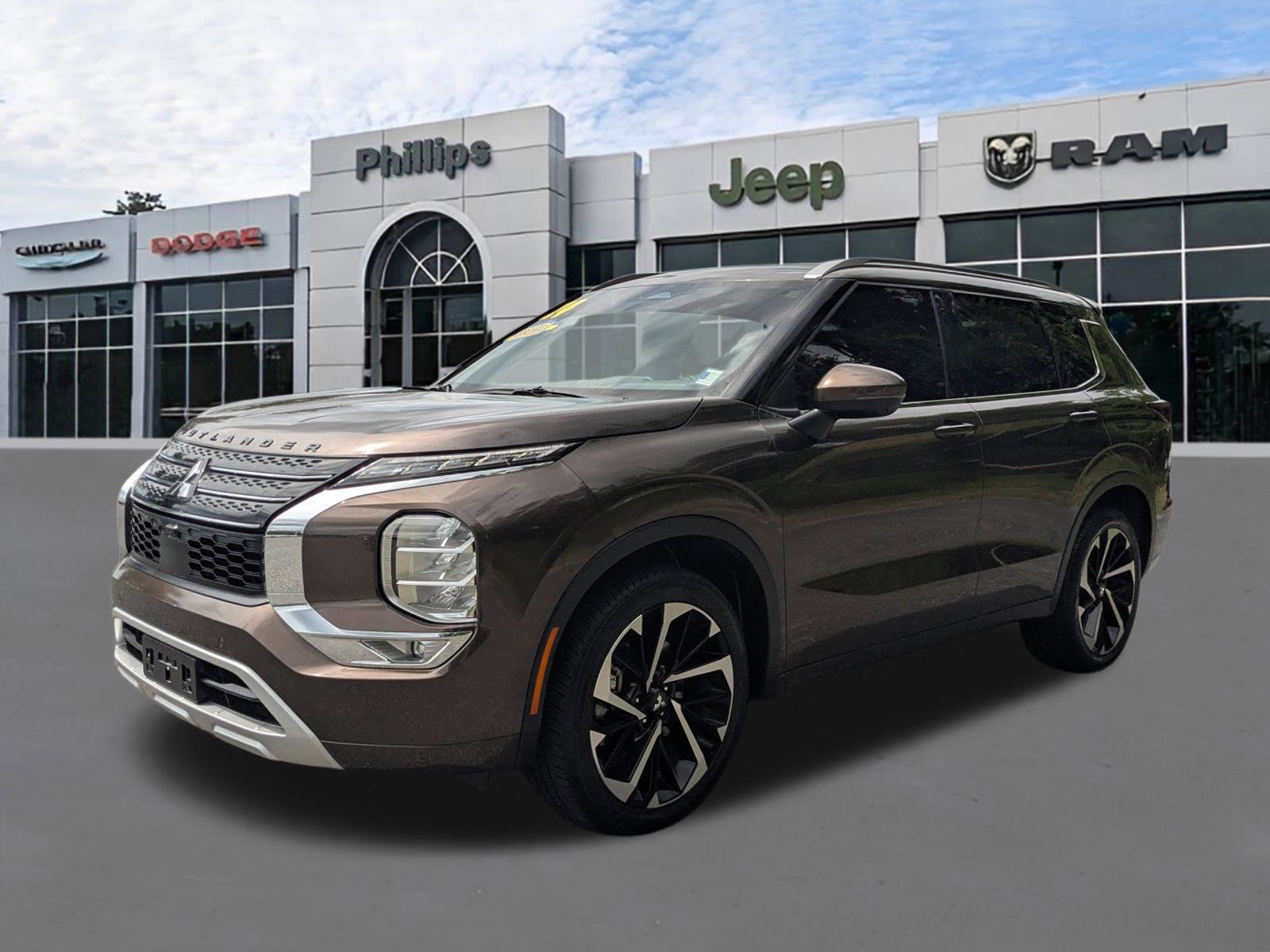 Used 2024 Mitsubishi Outlander SEL FWD image 7