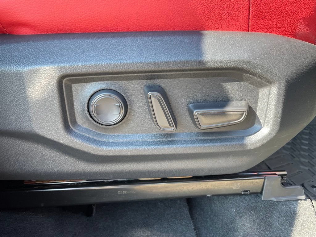 Used 2022 Toyota Tundra Limited AWD/4WD image 44