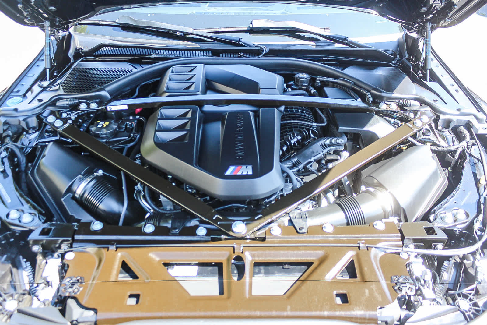 Used 2025 BMW M4 Competition w/ Executive Package RWD image 34