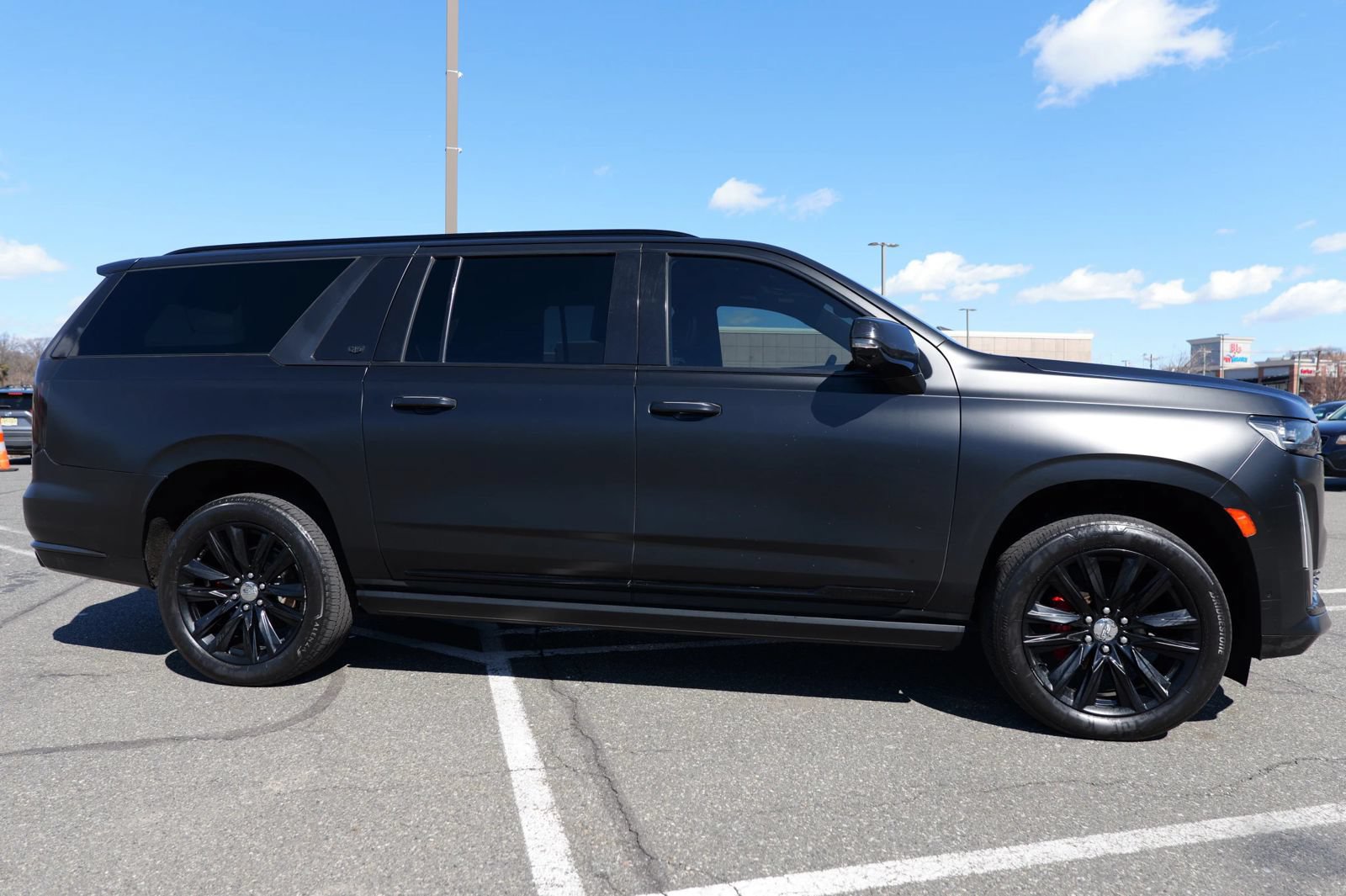 Used 2022 Cadillac Escalade ESV Sport Platinum AWD/4WD image 10