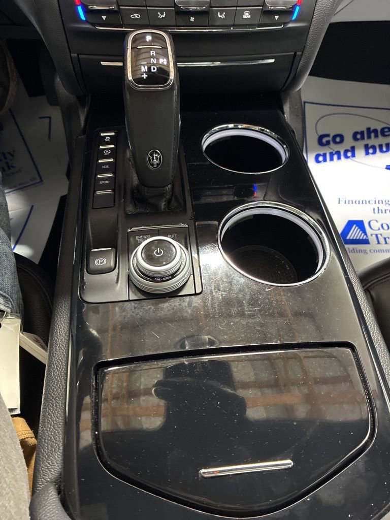 Used 2023 Maserati Ghibli Modena image 20