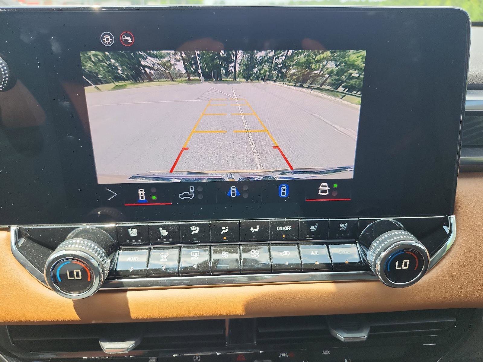 New 2025 GMC Canyon AT4 w/ Nightfall Edition image 14