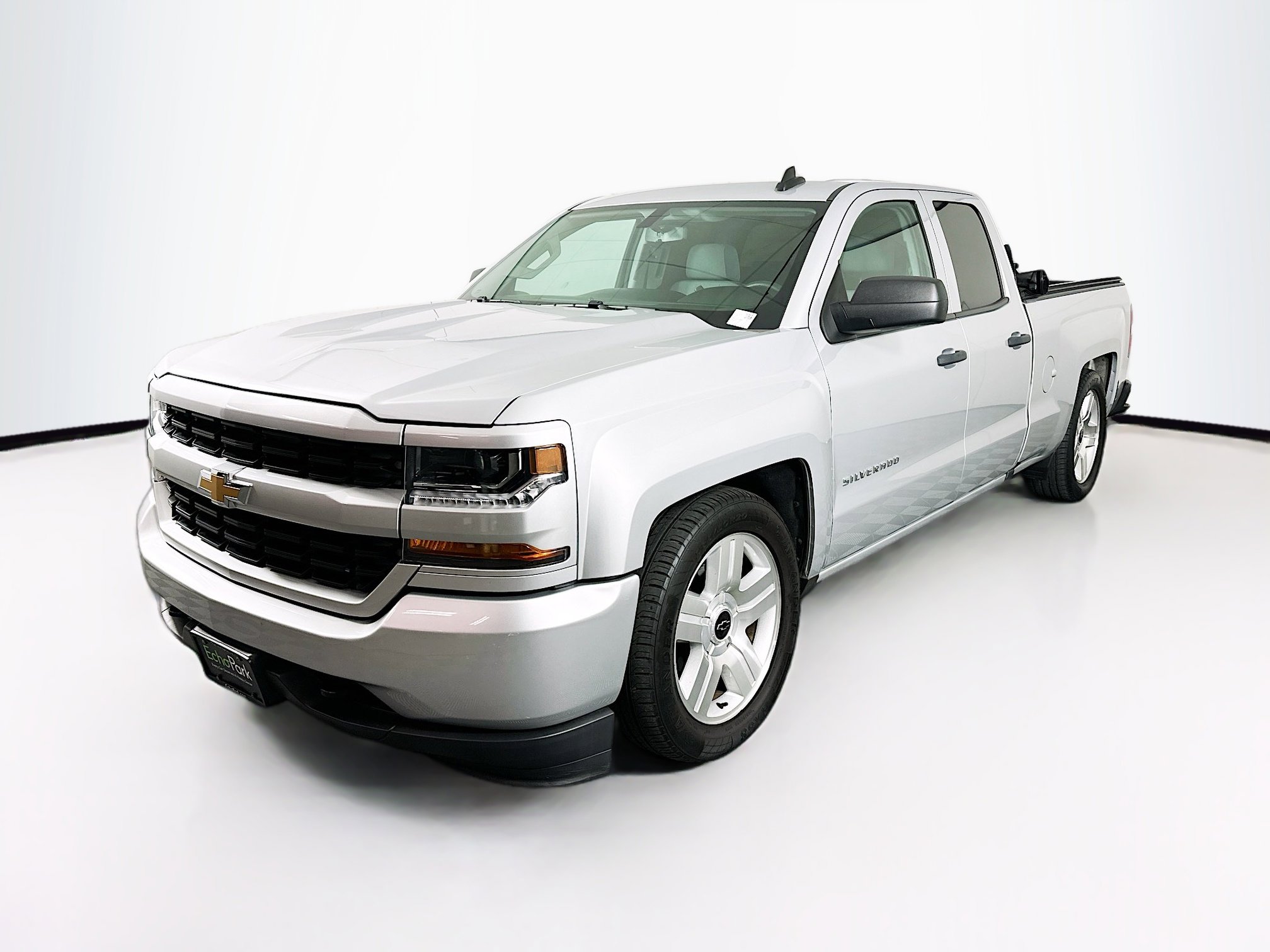 Used 2016 Chevrolet Silverado 1500 Custom w/ Custom Convenience Package image 3