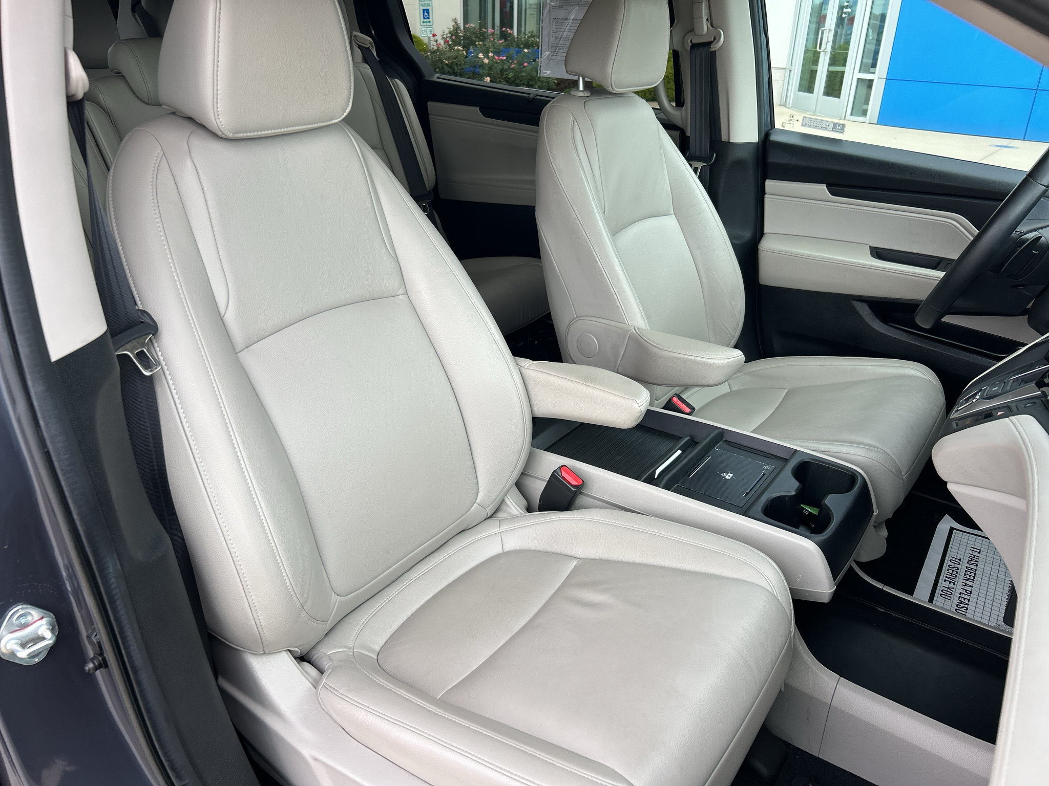 Used 2025 Honda Odyssey EX-L image 29