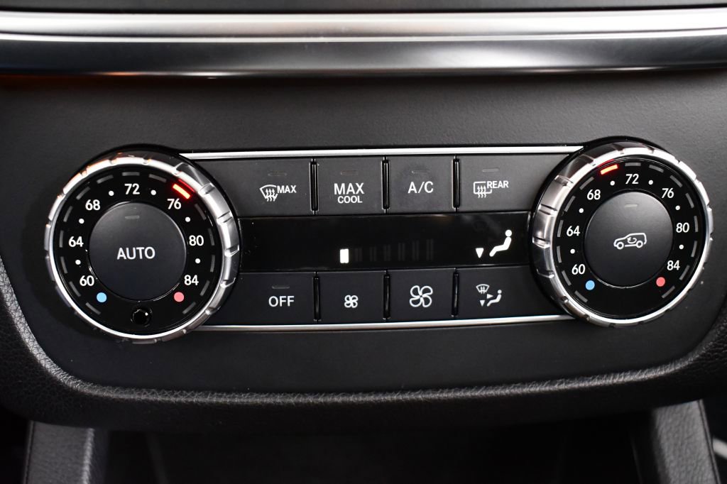 Used 2015 Mercedes-Benz ML 250 BlueTEC 4MATIC image 31