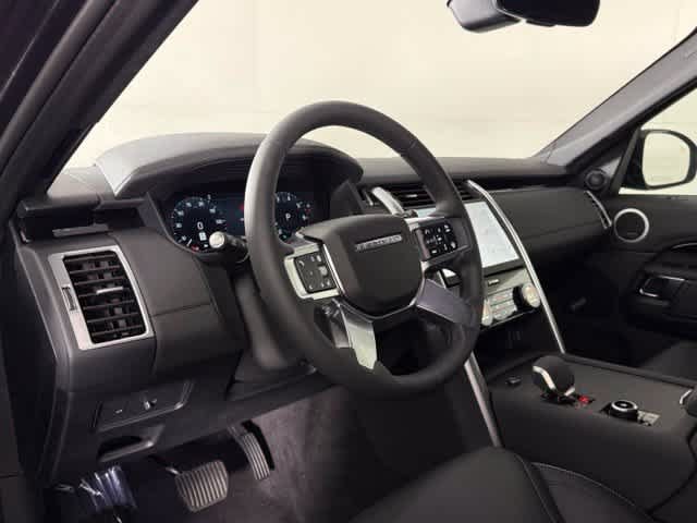 New 2026 Land Rover Discovery S AWD/4WD image 5