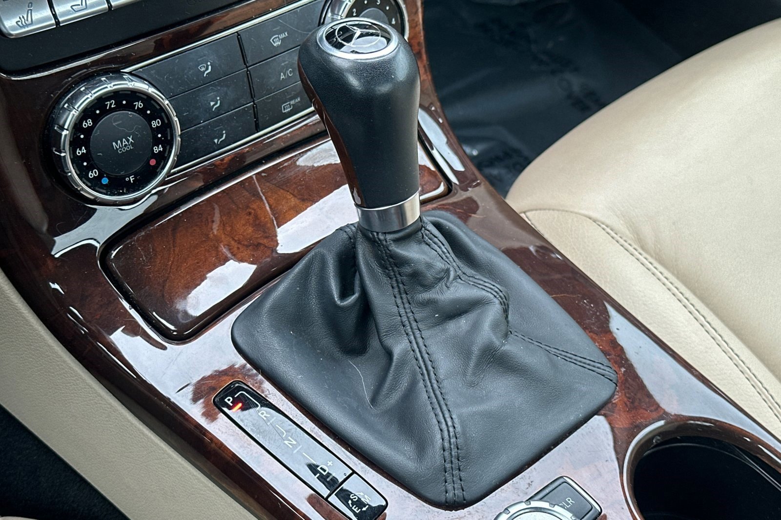 Used 2012 Mercedes-Benz SLK 350 image 16