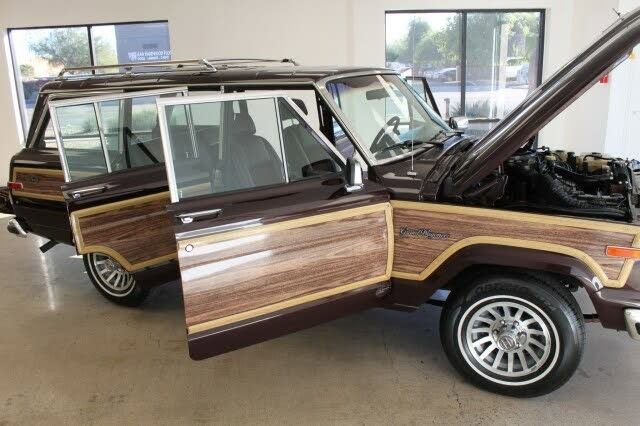 Used 1989 Jeep Grand Wagoneer image 51