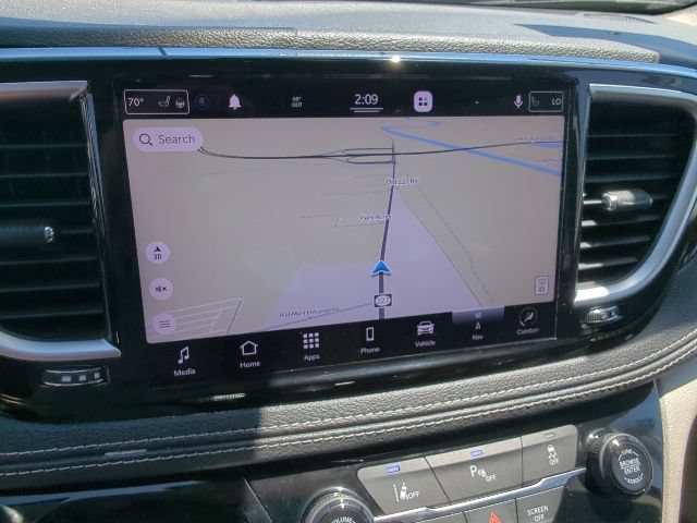 Used 2021 Chrysler Pacifica Limited FWD image 23