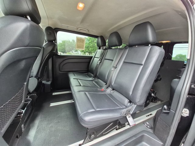 Used 2018 Mercedes-Benz Metris Passenger image 18