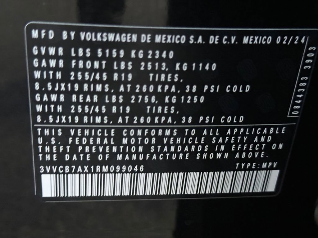 Used 2024 Volkswagen Tiguan SE R-Line image 25