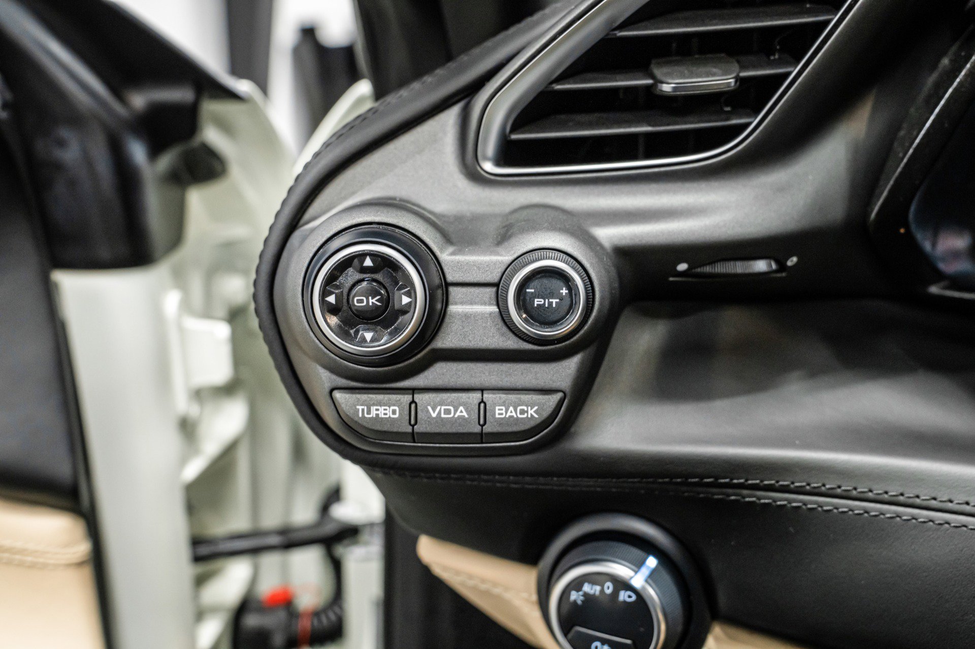 Used 2018 Ferrari 488 Spider image 25