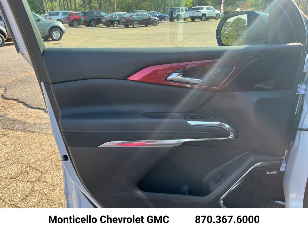 New 2026 Chevrolet Traverse Z71 w/ Enhanced Driving Package AWD/4WD image 10