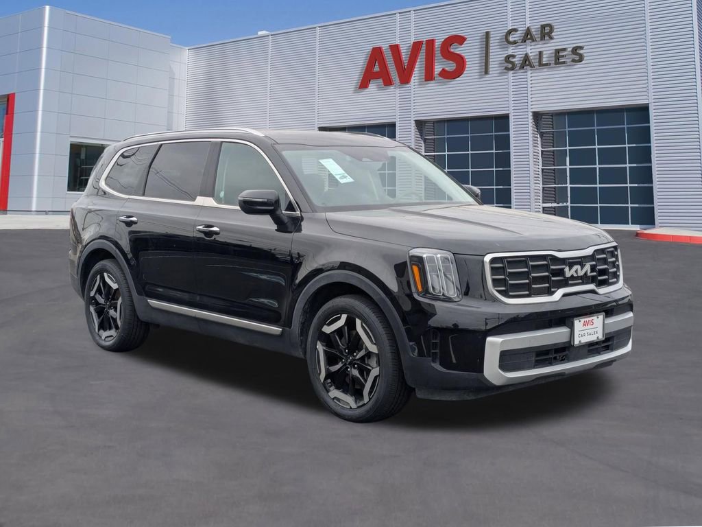 Used 2025 Kia Telluride S image 3