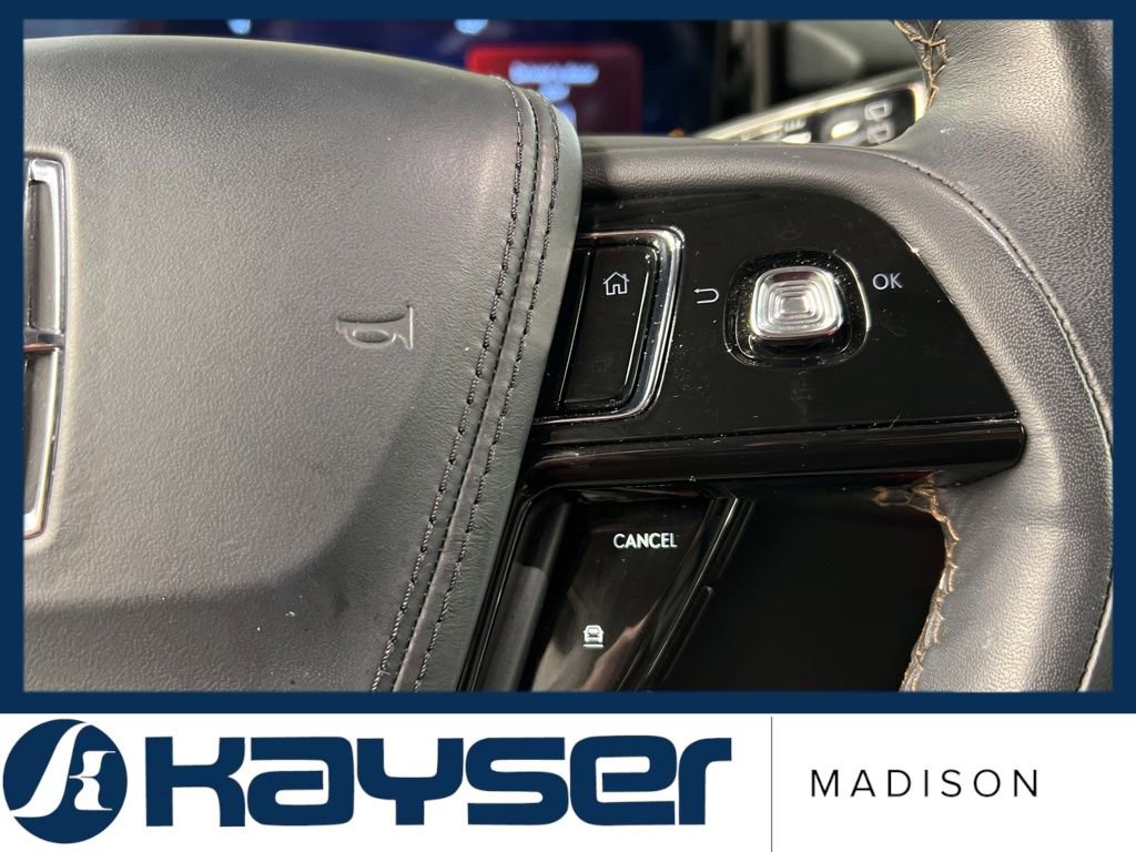 Used 2025 Lincoln Aviator Reserve w/ Illumination Package image 17