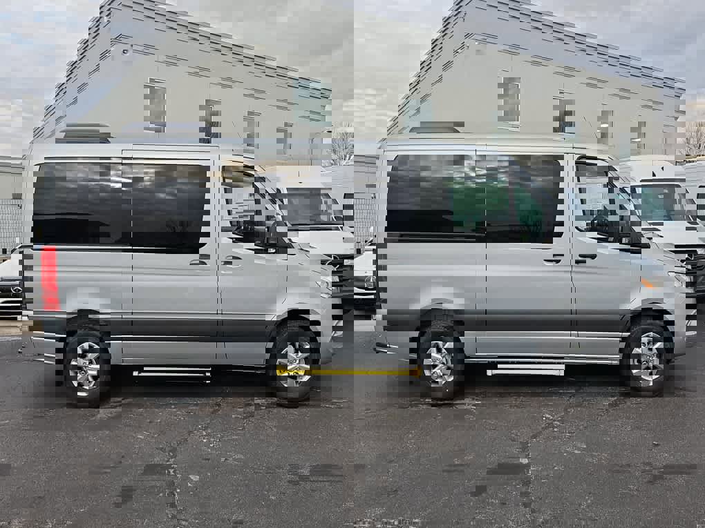 New 2026 Mercedes-Benz Sprinter 2500 image 3
