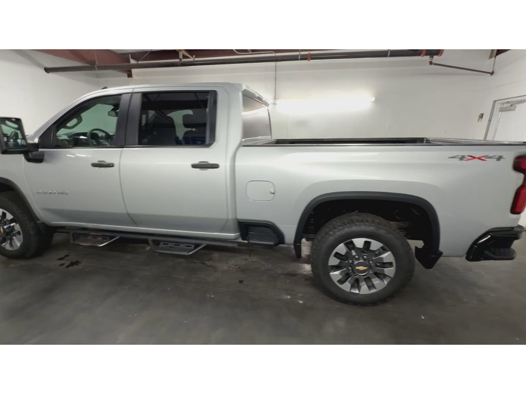Used 2021 Chevrolet Silverado 2500 Custom w/ Custom Value Package image 6