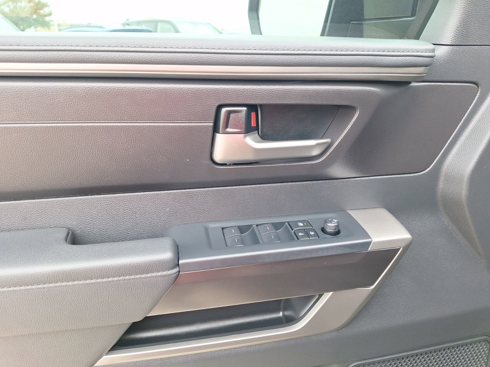Used 2026 Toyota Tundra SR5 AWD/4WD image 14