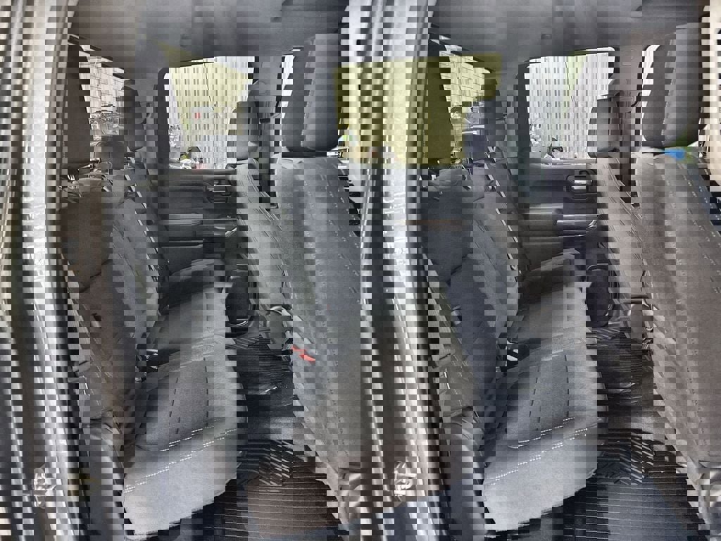 Used 2021 Chevrolet Silverado 1500 RST image 28