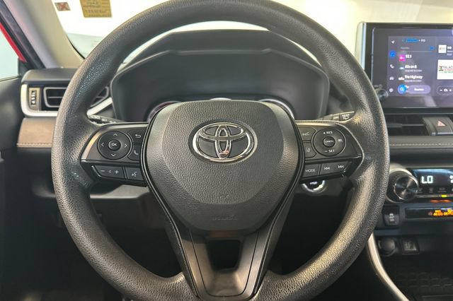 Certified 2024 Toyota RAV4 XLE FWD image 28